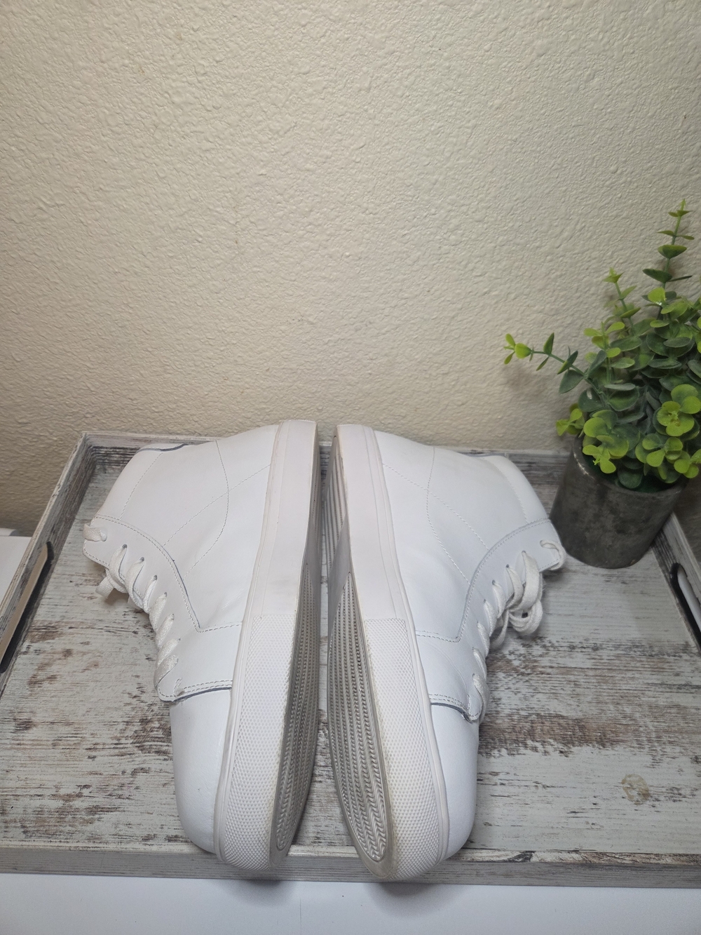 Men's American Eagle Size 11 White High-Top Sneakers - Classic Casual Style